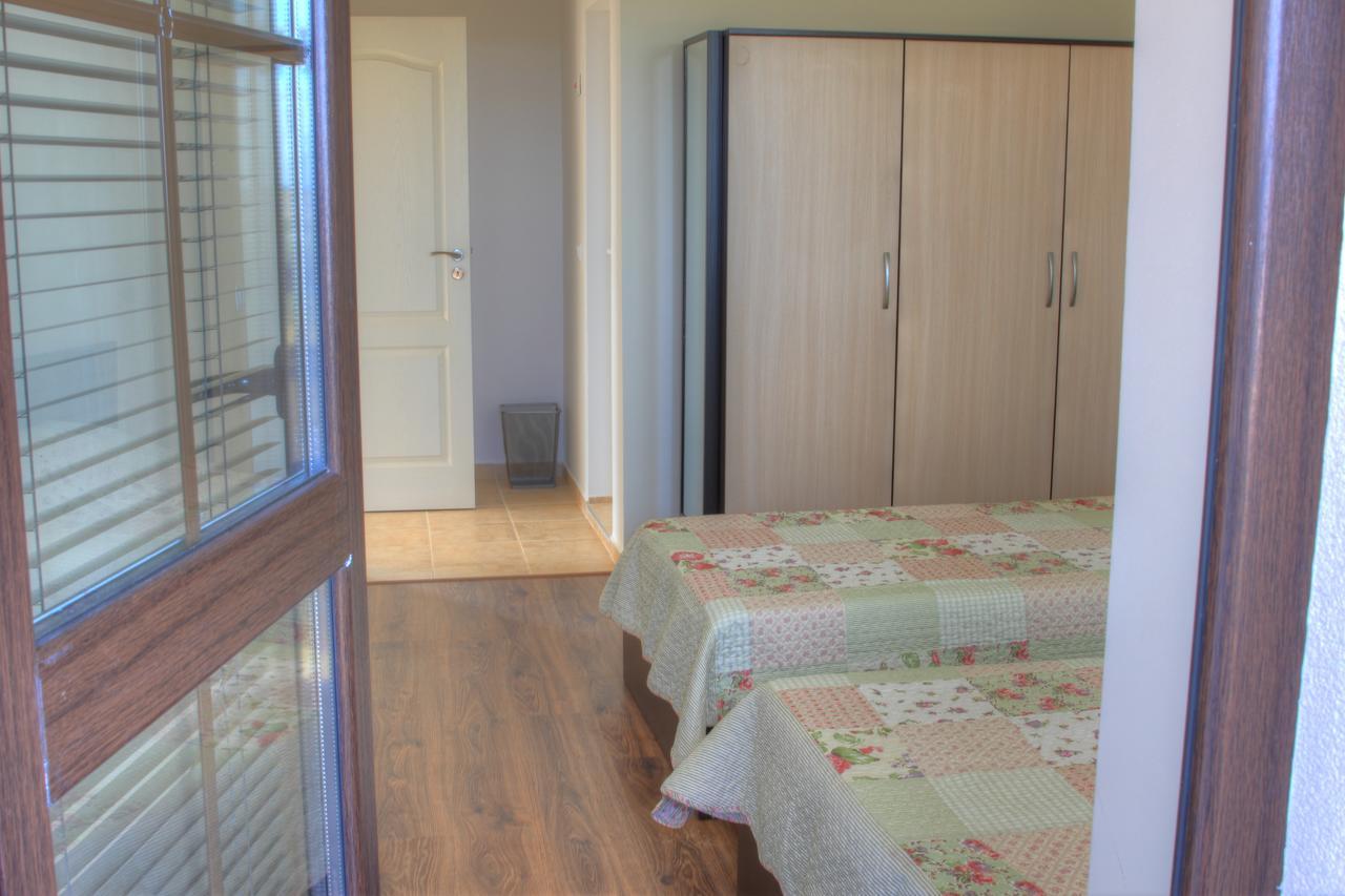 Vis Velika Bed and Breakfast Buitenkant foto