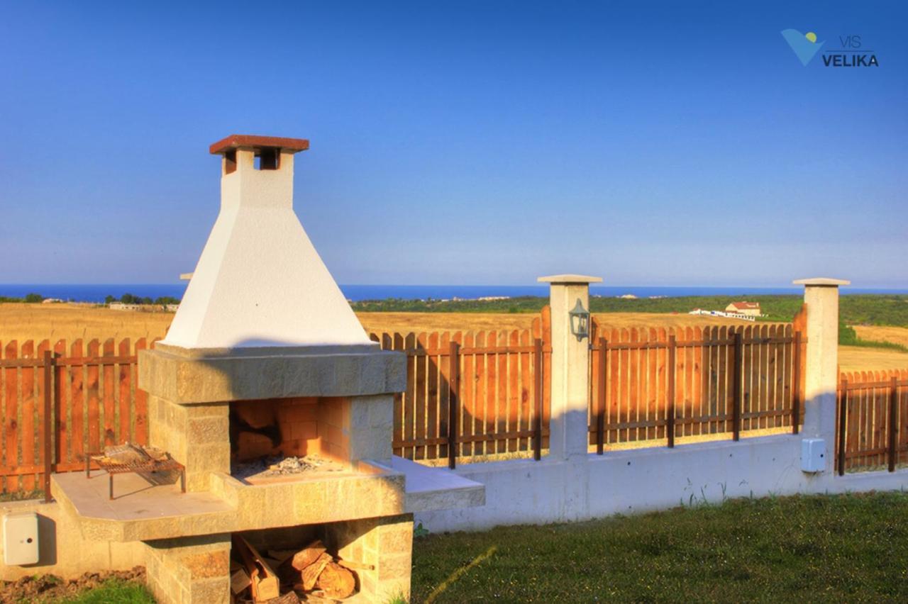 Vis Velika Bed and Breakfast Buitenkant foto